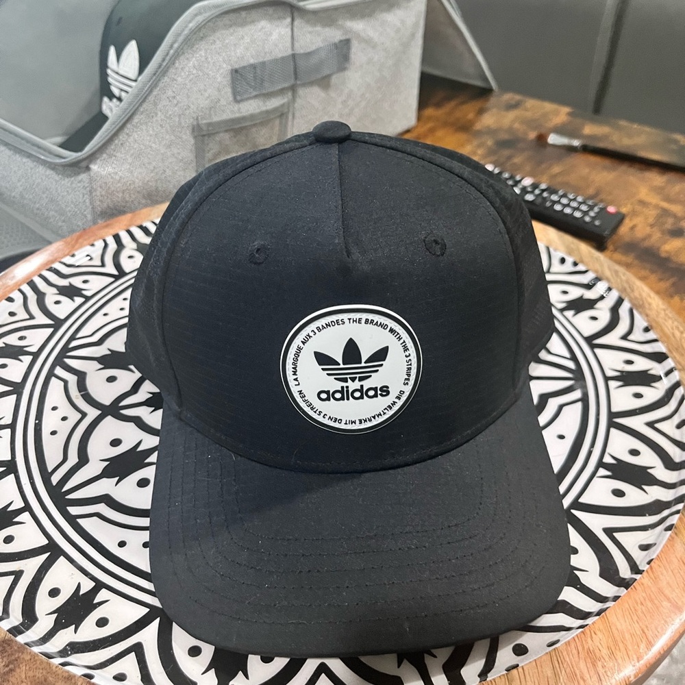 Adidas Classic Black and White Logo Cap